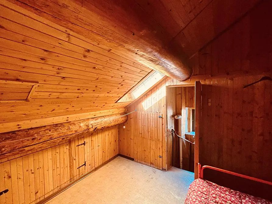 Immagine 12 di Casa semindipendente in vendita  in Contrà Canale a Tonezza Del Cimone