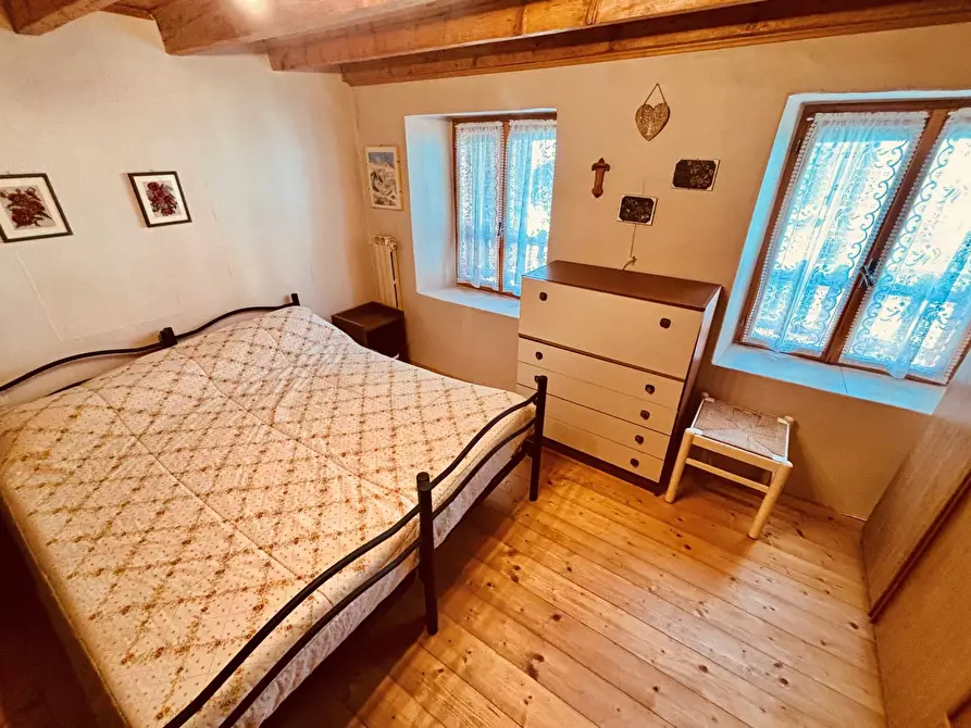 Immagine 5 di Casa semindipendente in vendita  in Contrà Canale a Tonezza Del Cimone