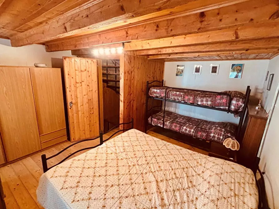 Immagine 7 di Casa semindipendente in vendita  in Contrà Canale a Tonezza Del Cimone