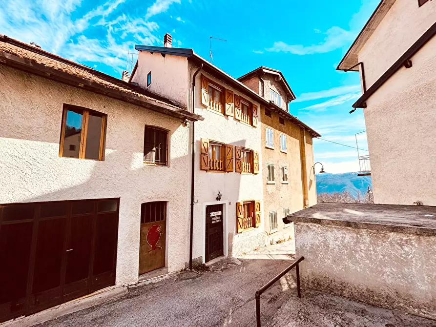 Immagine 13 di Casa semindipendente in vendita  in Contrà Canale a Tonezza Del Cimone