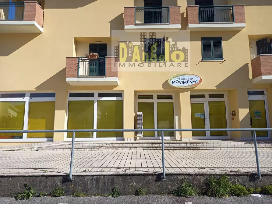 Immagine 2 di Locale commerciale in affitto  in Via palmiro togliatti a Offida