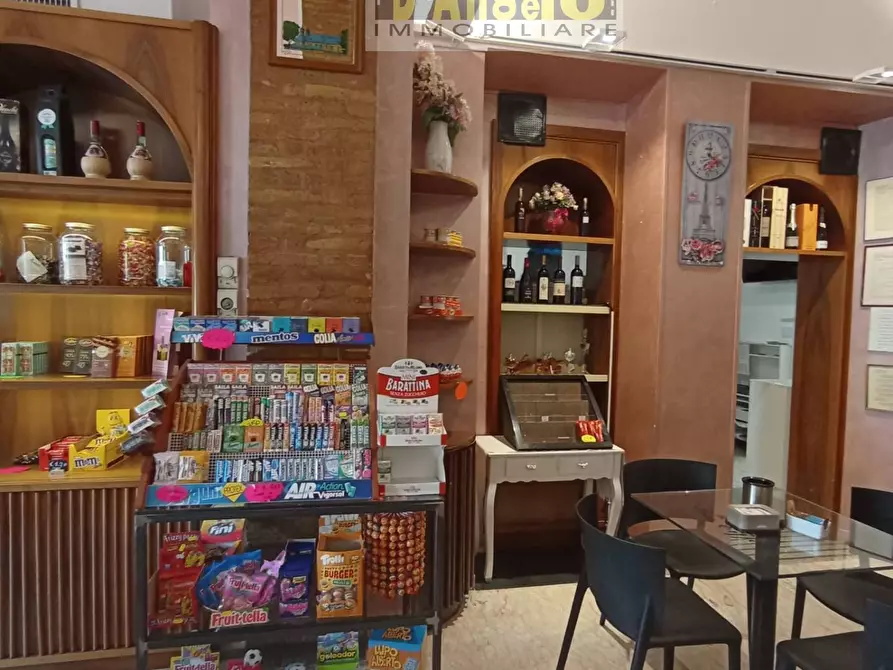 Immagine 24 di Bar / Ristorante in vendita  in Borgo G. Leopardi a Offida
