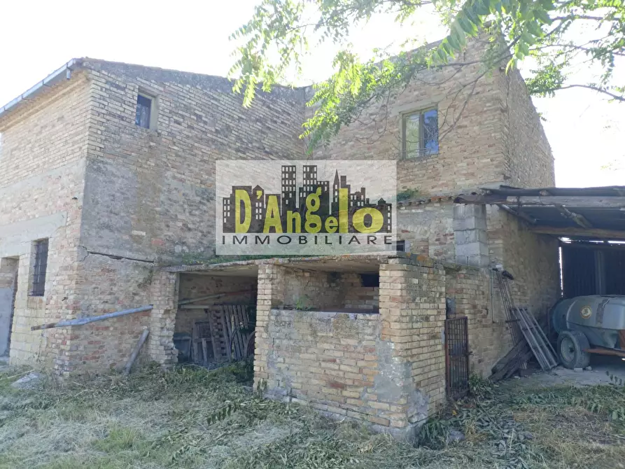 Immagine 11 di Casa indipendente in vendita  in Via Corneto a Carassai