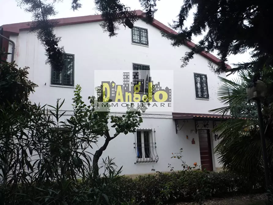 Immagine 3 di Casa indipendente in vendita  a Castignano