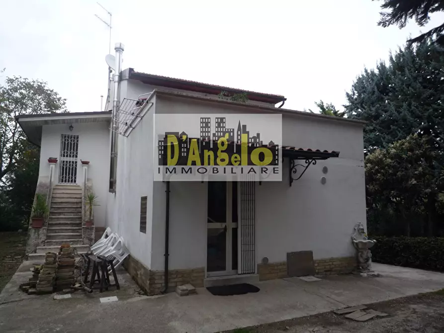 Immagine 5 di Casa indipendente in vendita  a Castignano