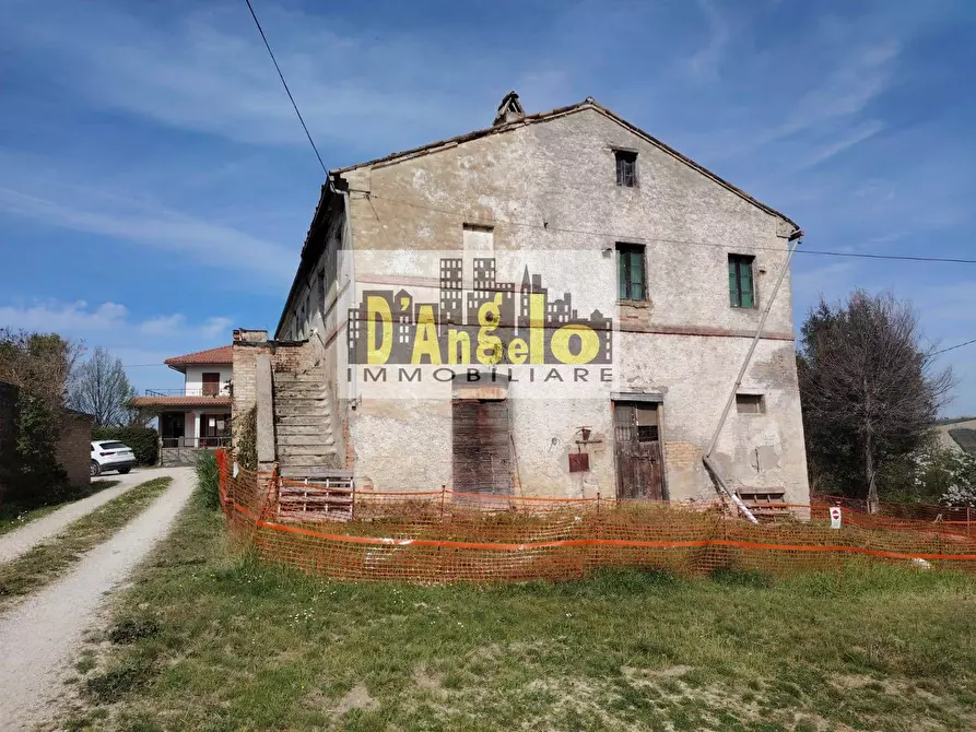 Immagine 1 di Rustico / casale in vendita  in Contrada Fiorano a Cossignano