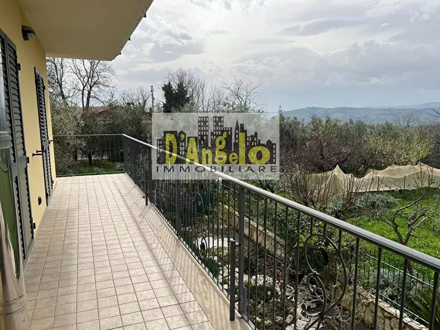 Immagine 8 di Appartamento in vendita  in Via Roma a Castel Di Lama