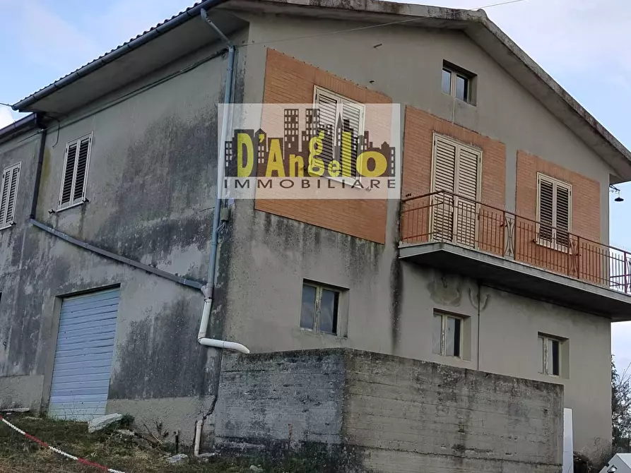 Immagine 1 di Casa indipendente in vendita  in Via San Lazzaro a Offida