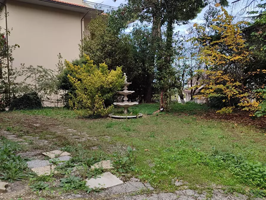 Immagine 4 di Villa in vendita  in Viale Mazzini a Offida
