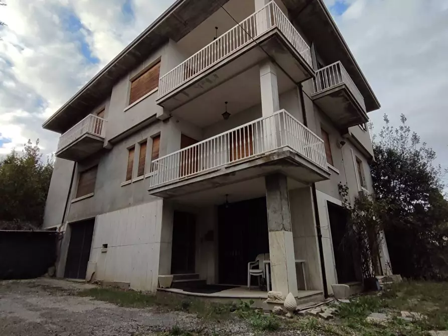 Immagine 6 di Villa in vendita  in Viale Mazzini a Offida