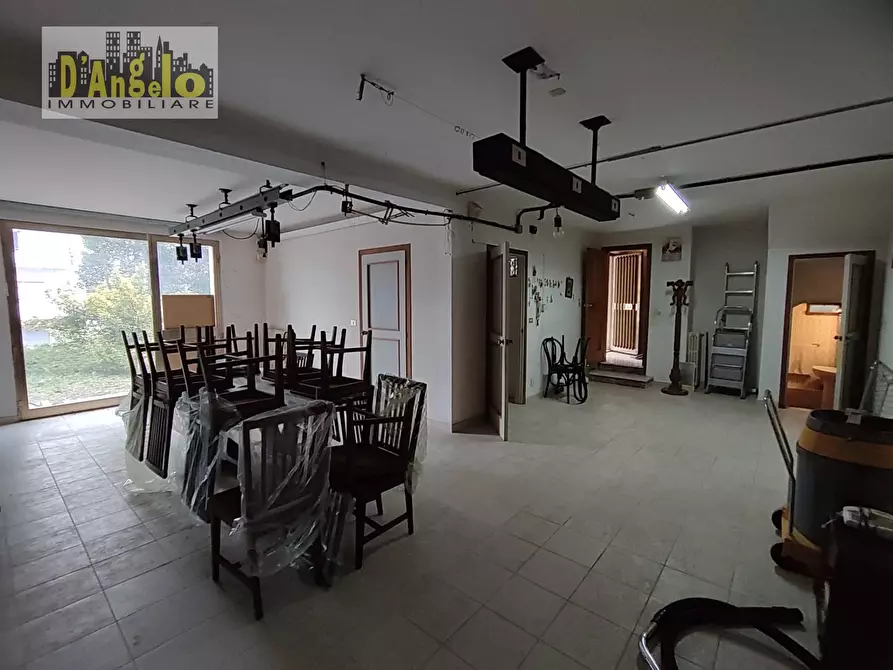 Immagine 9 di Villa in vendita  in Viale Mazzini a Offida