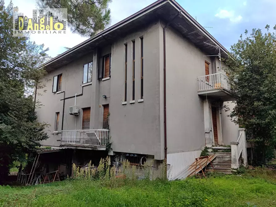 Immagine 2 di Villa in vendita  in Viale Mazzini a Offida