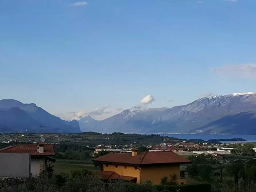 Immagine 10 di Locale commerciale in vendita  in Via Monte Grappa a Polpenazze Del Garda