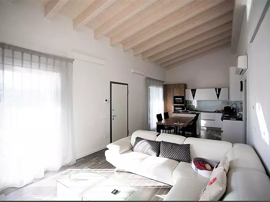 Immagine 20 di Villa in vendita  in Via Linaro a Calvagese Della Riviera