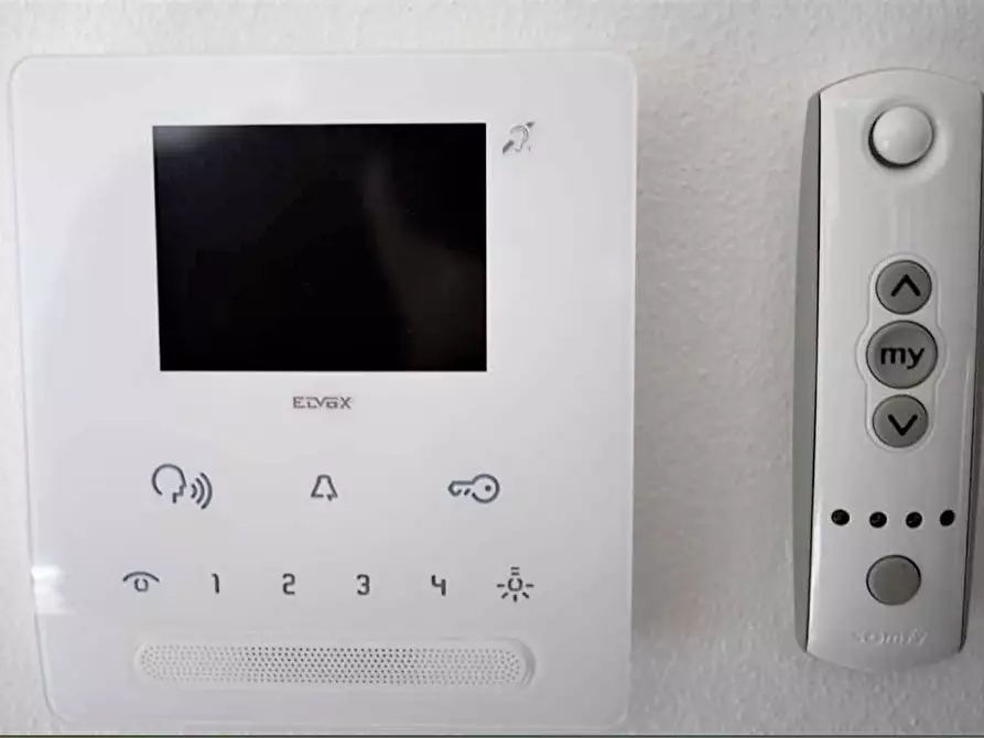 Immagine 30 di Villa in vendita  in Via Lonato a Castiglione Delle Stiviere