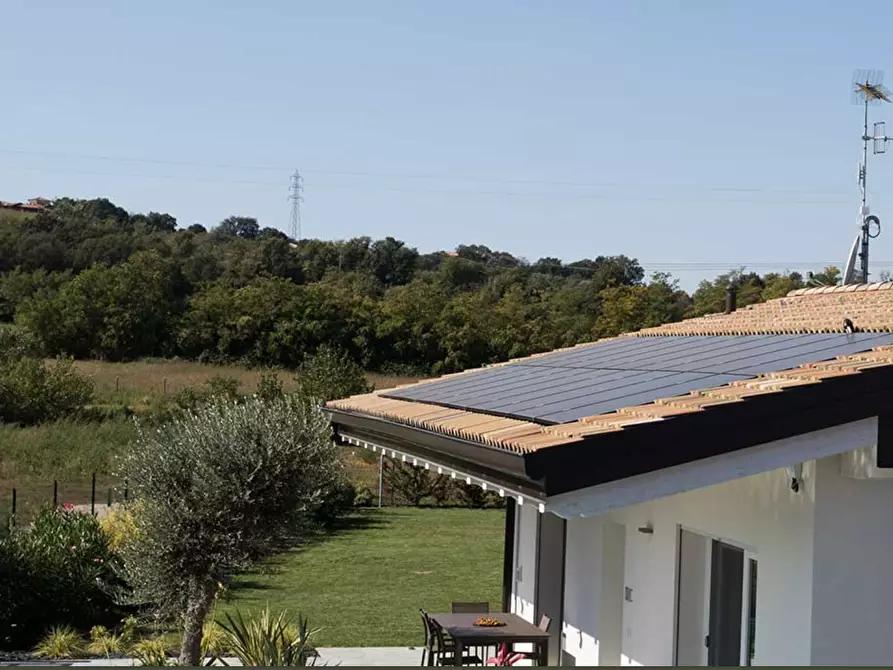 Immagine 13 di Villa in vendita  in Via Valle a Puegnago Sul Garda