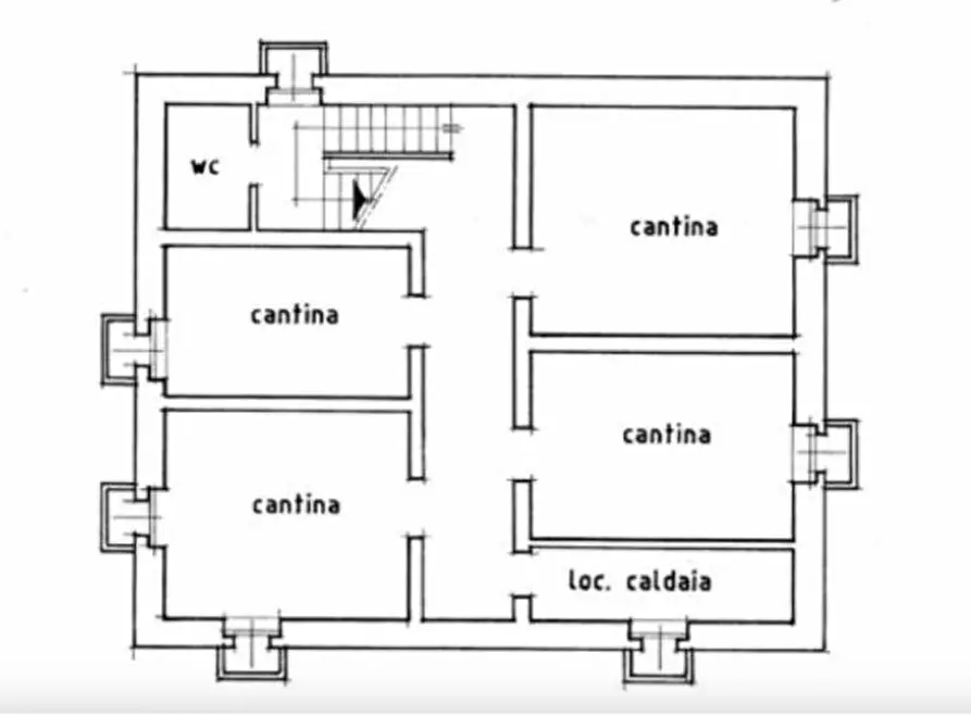 Immagine 15 di Villa in vendita  in Via Roma a Cerano D'intelvi