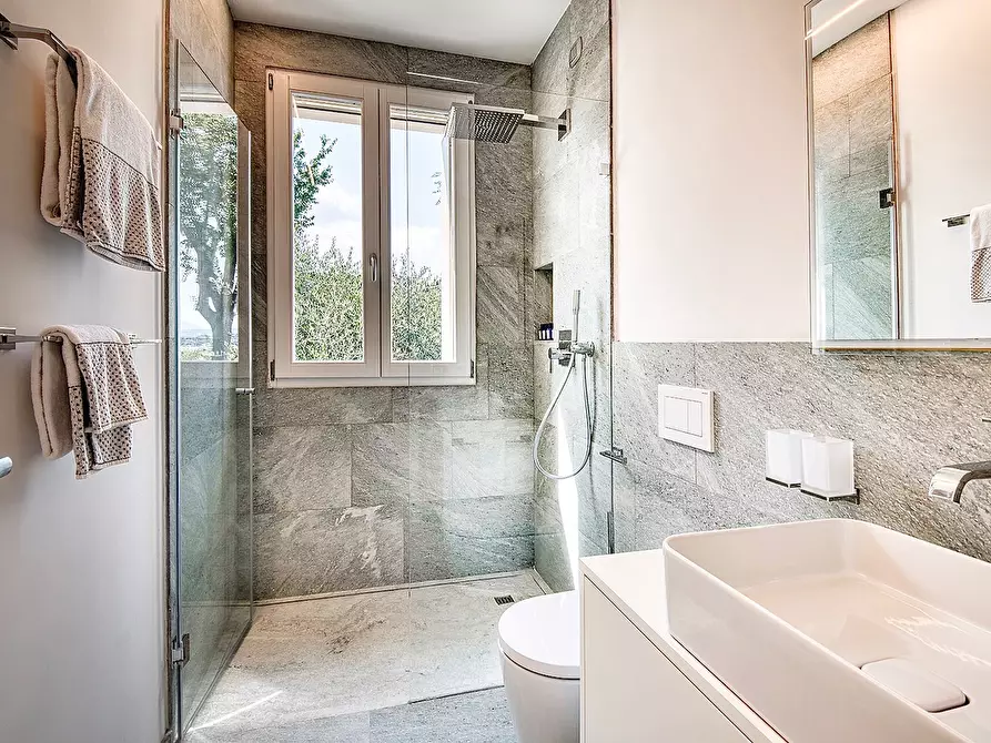 Immagine 14 di Appartamento in vendita  in via Tommaso dal Molin a Desenzano Del Garda