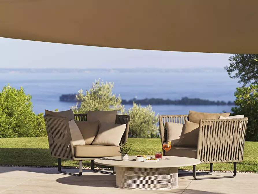 Immagine 8 di Villa in vendita  in via belvedere a Salò