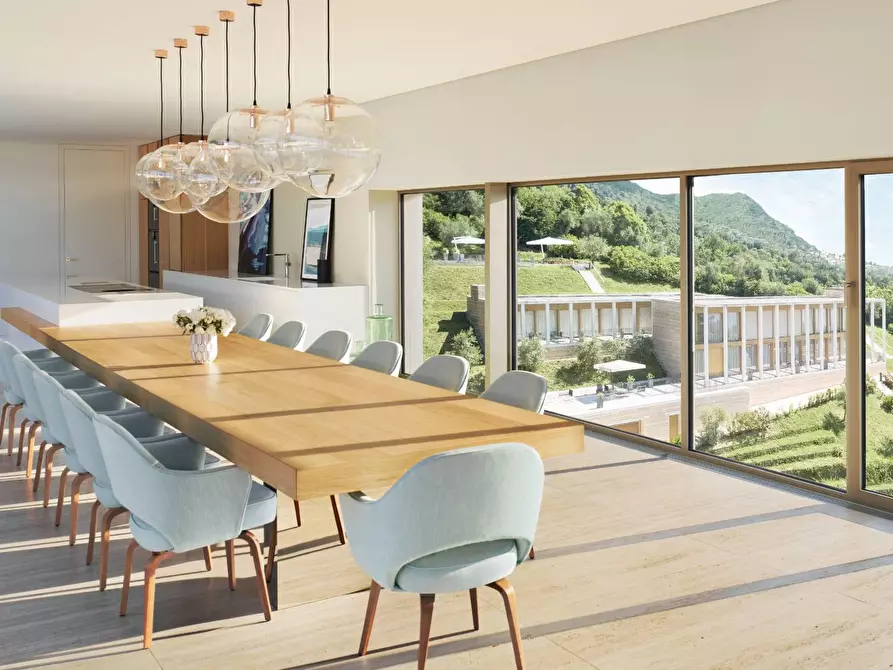 Immagine 12 di Villa in vendita  in via belvedere a Salò