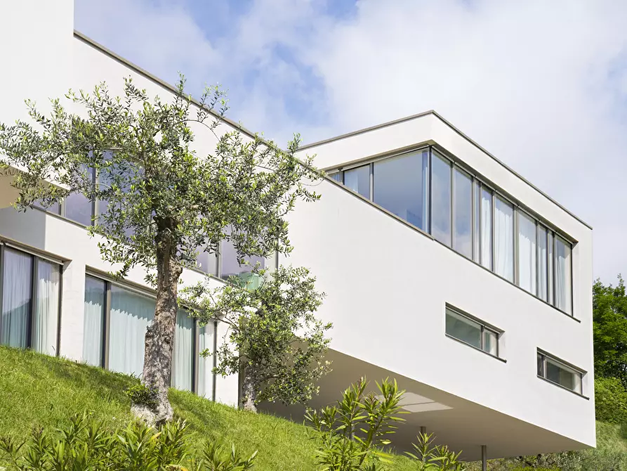 Immagine 27 di Villa in vendita  in via belvedere a Salò