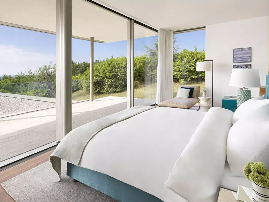 Immagine 15 di Villa in vendita  in via belvedere a Salò