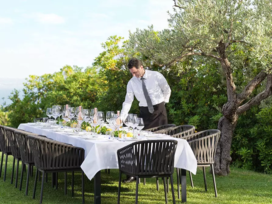 Immagine 10 di Villa in vendita  in via belvedere a Salò