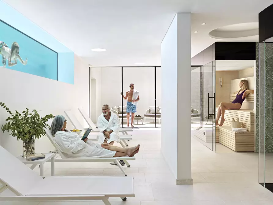 Immagine 18 di Villa in vendita  in via belvedere a Salò