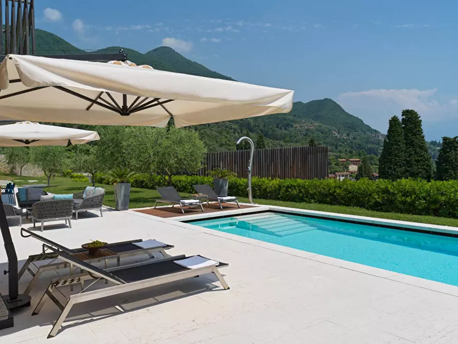Immagine 20 di Villa in vendita  in via belvedere a Salò