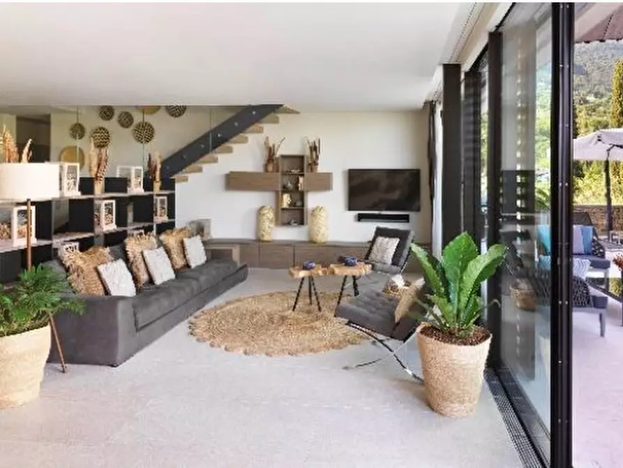 Immagine 14 di Villa in vendita  in via belvedere a Salò