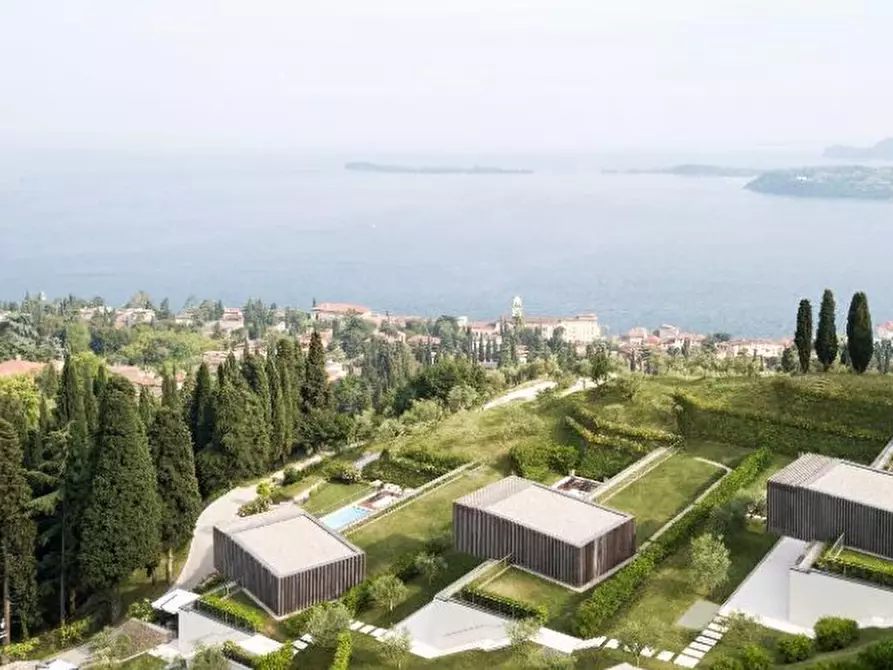 Immagine 5 di Villa in vendita  in via belvedere a Salò