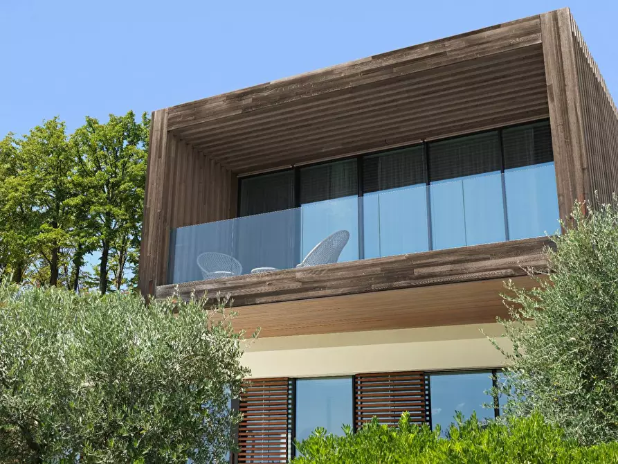 Immagine 4 di Villa in vendita  in via belvedere a Salò