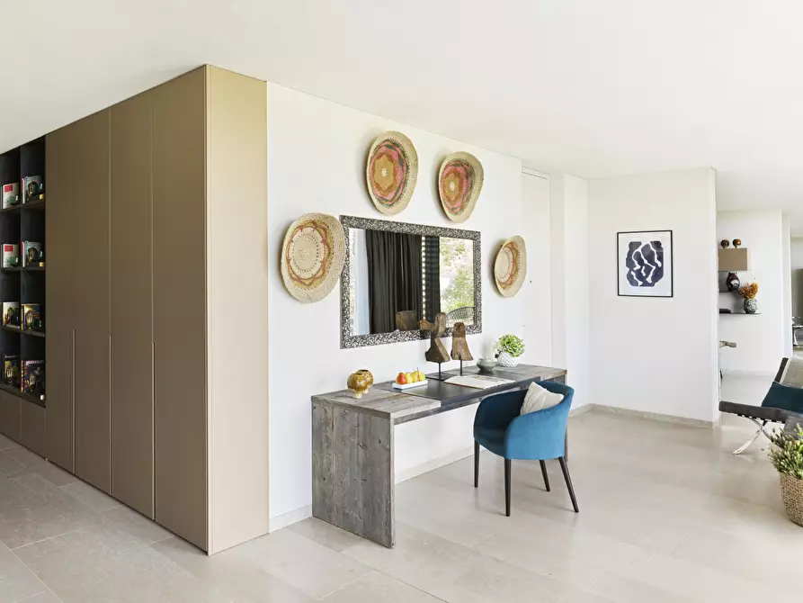 Immagine 10 di Villa in vendita  in via belvedere a Salò