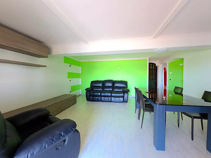 Immagine 27 di Villa in vendita  in via Lungo Lago Cesare Battisti a Desenzano Del Garda