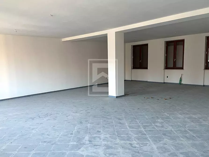 Immagine 10 di Ufficio in vendita  in via trento a Toscolano-Maderno