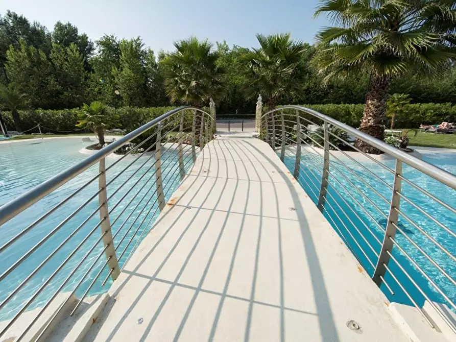 Immagine 24 di Appartamento in vendita  in Via Giuseppe di Vittorio a Desenzano Del Garda