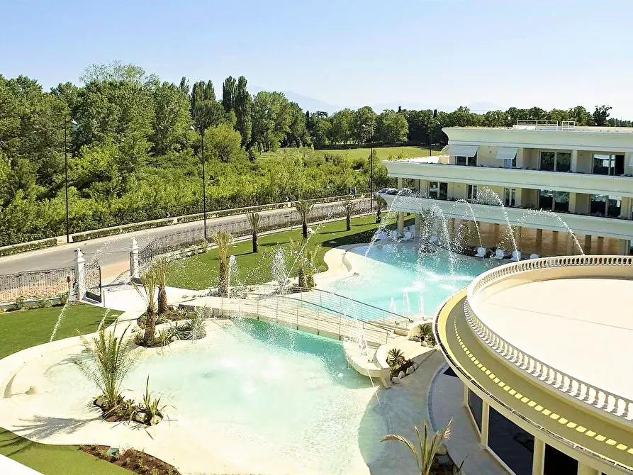 Immagine 24 di Appartamento in vendita  in via commissario palatucci a Desenzano Del Garda