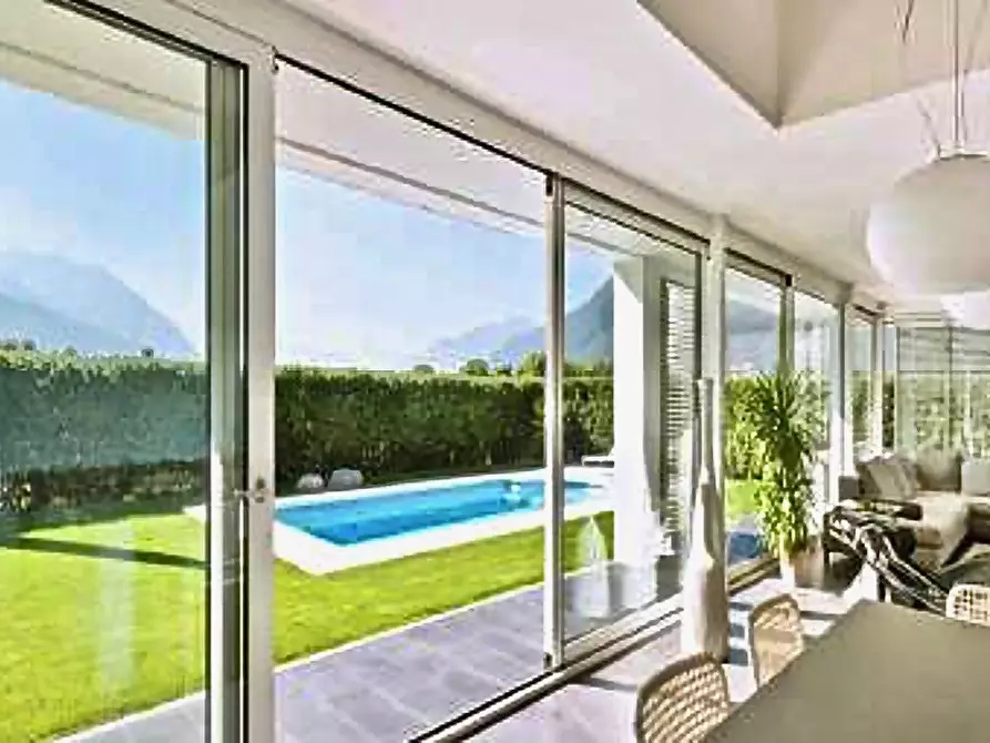 Immagine 11 di Villa in vendita  in Via Lavagnone a Desenzano Del Garda