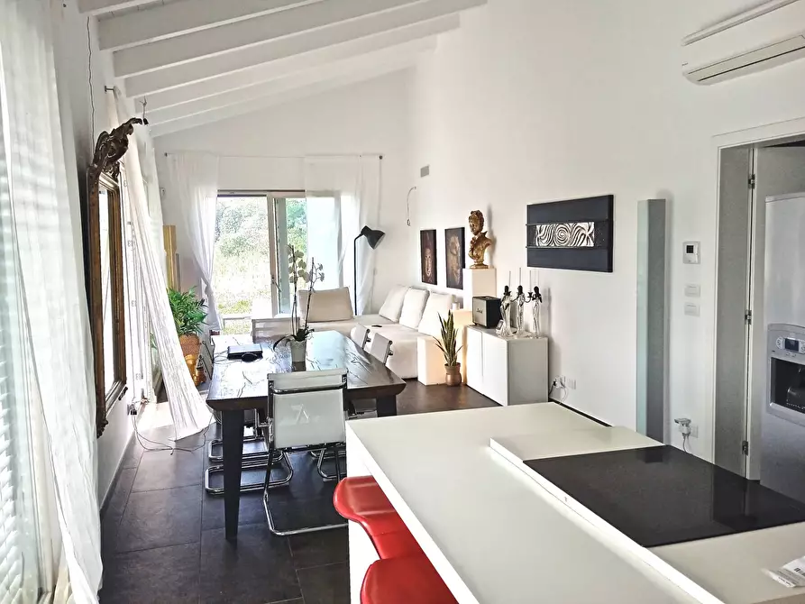 Immagine 14 di Villa in vendita  in Via Lavagnone a Desenzano Del Garda