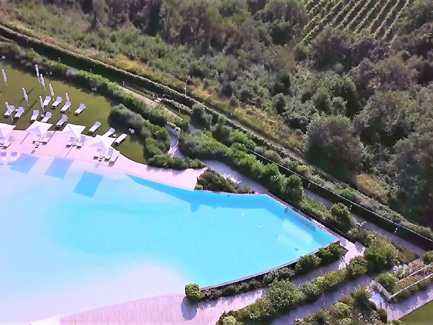 Immagine 15 di Appartamento in vendita  in Via San Rocco a Padenghe Sul Garda