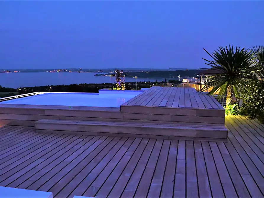 Immagine 30 di Appartamento in vendita  in Via San Rocco a Padenghe Sul Garda