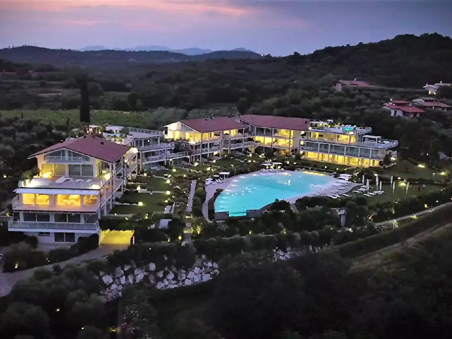 Immagine 5 di Appartamento in vendita  in Via San Rocco a Padenghe Sul Garda