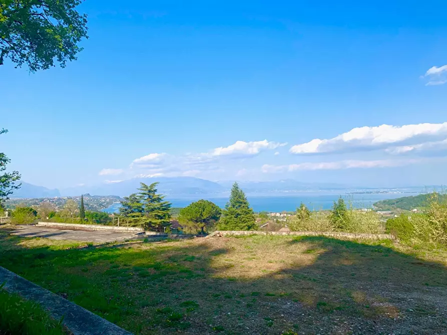 Immagine 2 di Villa in vendita  in via Barcuzzi a Padenghe Sul Garda