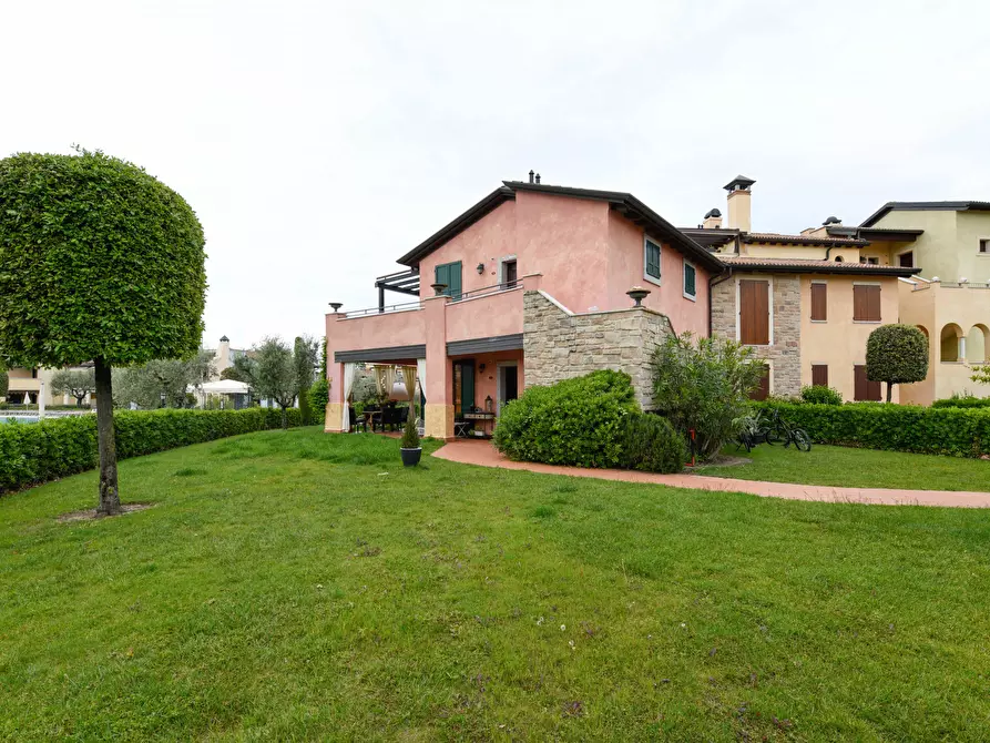 Immagine 21 di Appartamento in vendita  in Località Sermana a Peschiera Del Garda