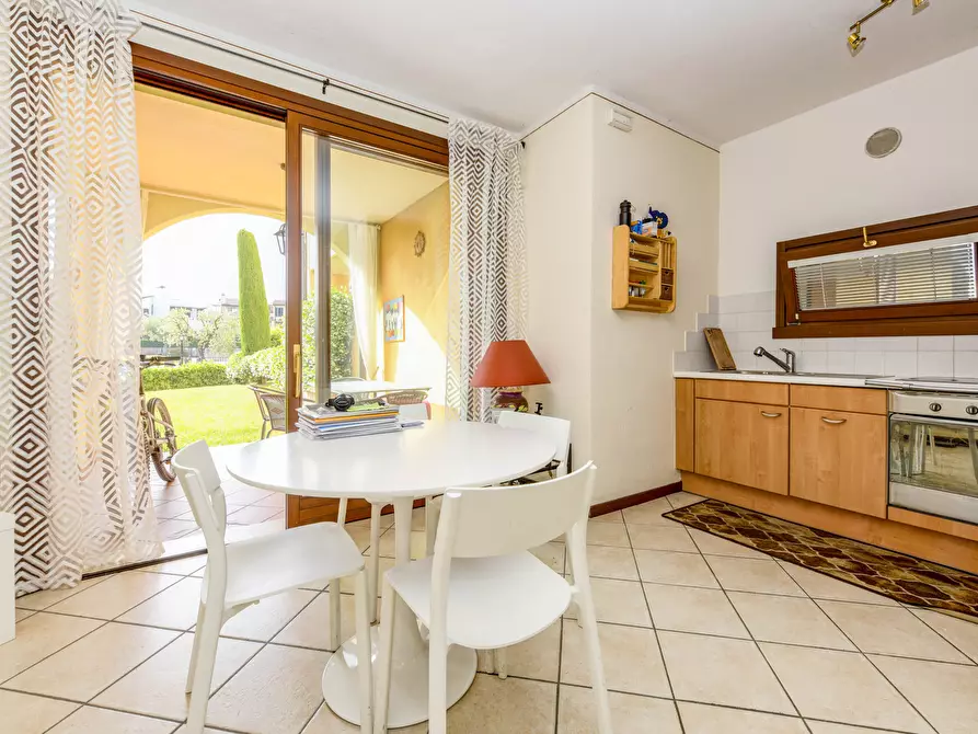 Immagine 6 di Appartamento in vendita  in Località Sermana a Peschiera Del Garda