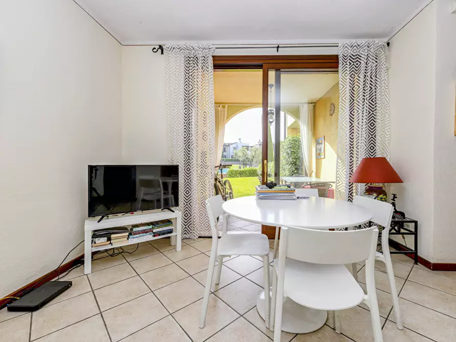 Immagine 4 di Appartamento in vendita  in Località Sermana a Peschiera Del Garda