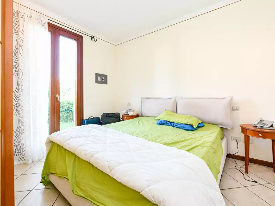 Immagine 13 di Appartamento in vendita  in Località Sermana a Peschiera Del Garda