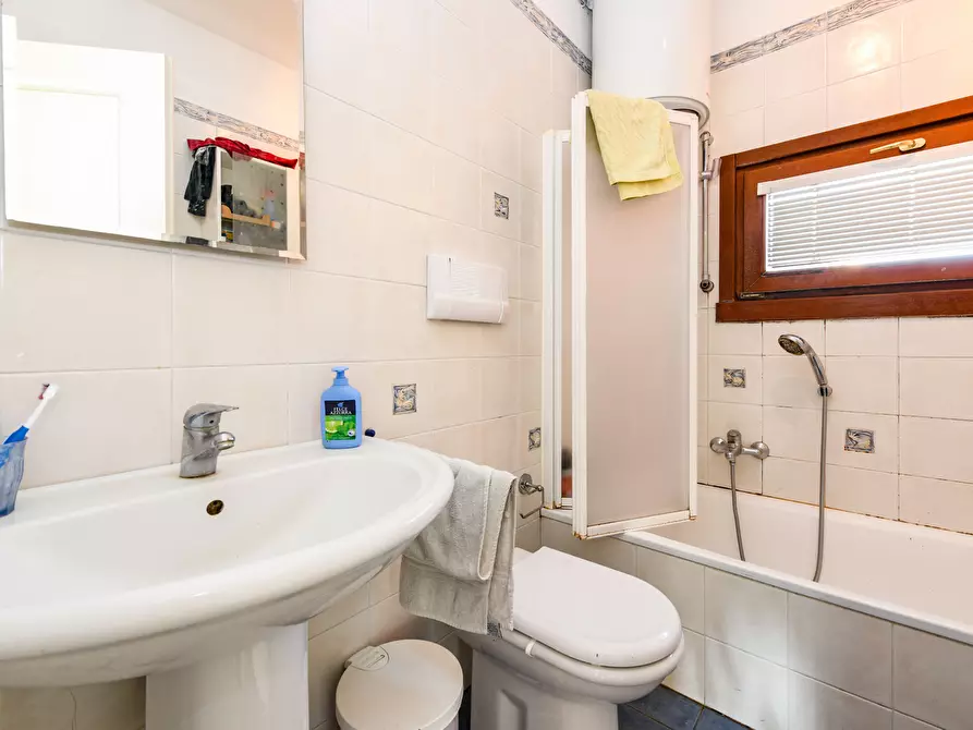 Immagine 15 di Appartamento in vendita  in Località Sermana a Peschiera Del Garda