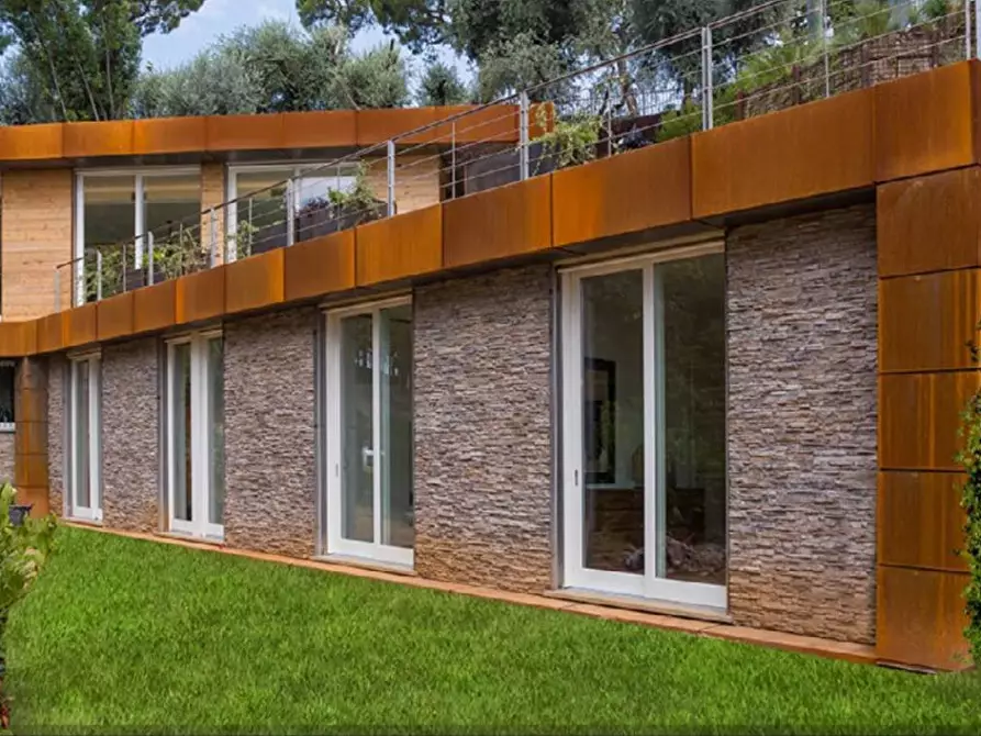 Immagine 26 di Villa in vendita  in Via Cavour a Padenghe Sul Garda