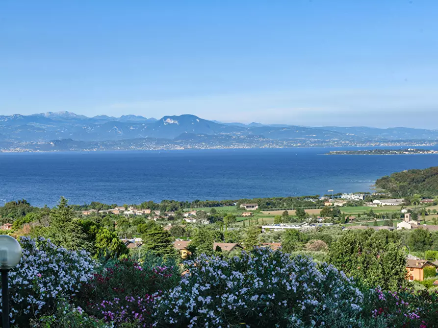 Immagine 4 di Terreno residenziale in vendita  in via barcuzzi a Padenghe Sul Garda